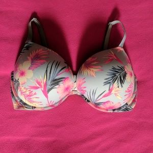 Victoria's Secret tropical pattern push up bra 🌸